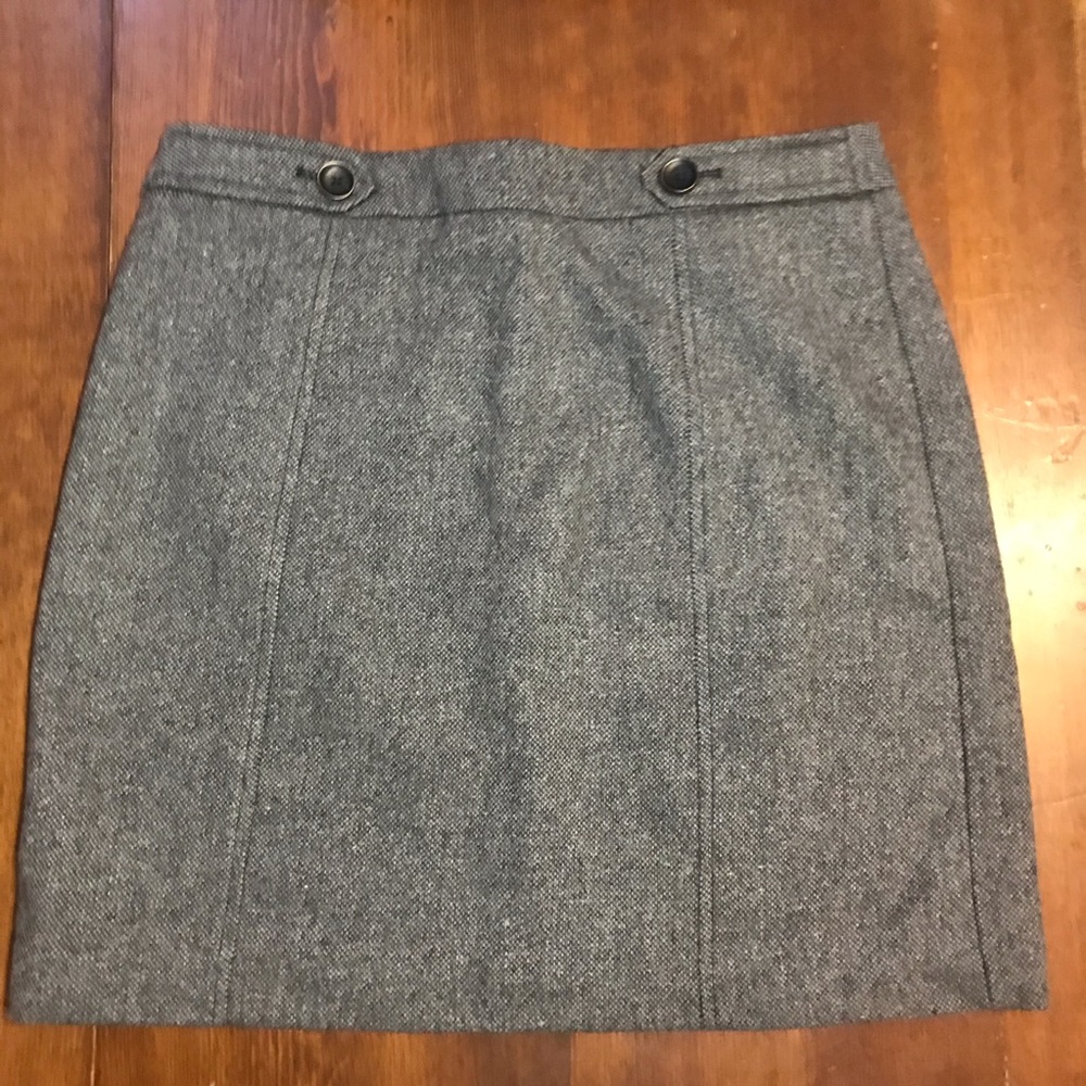 LOFT Black and Gray Winter Skirt
